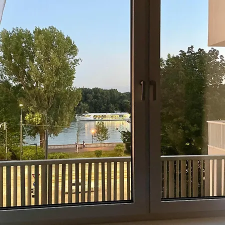 Romance, Castle And Danubeview - Vydrica Apartment Bratislava