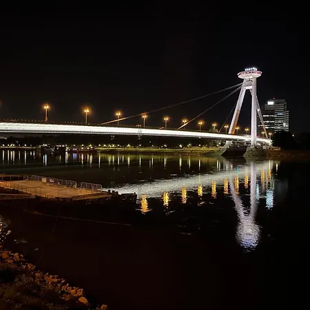 Romance Under The Castle Apartamento