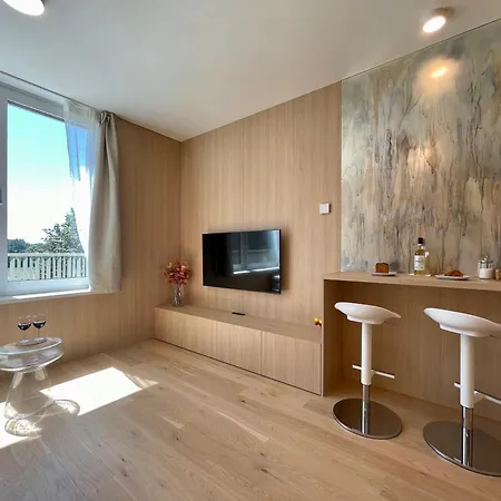 Romance Under The Castle Apartamento