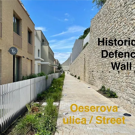 Romance Under The Castle ブラチスラヴァ