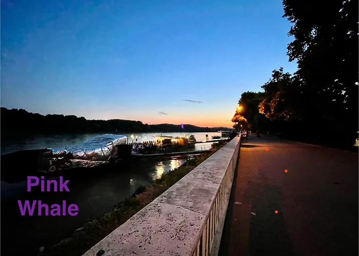 Romance Under The Castle Daire