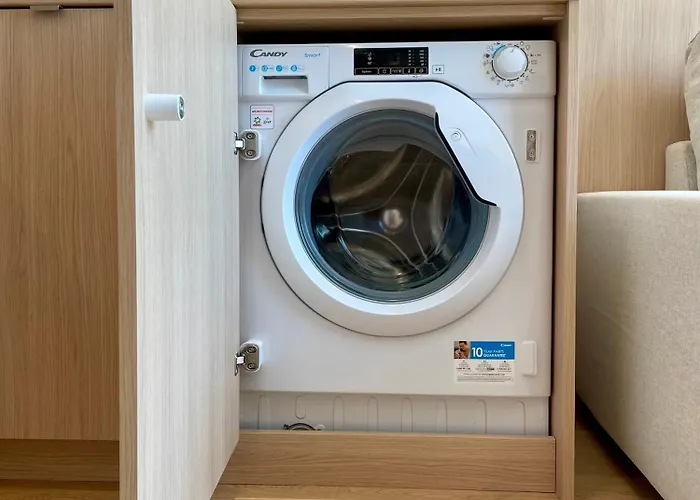 Daire Romance Under The Castle