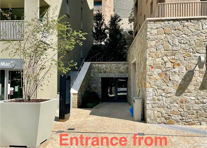 Romance Under The Castle *