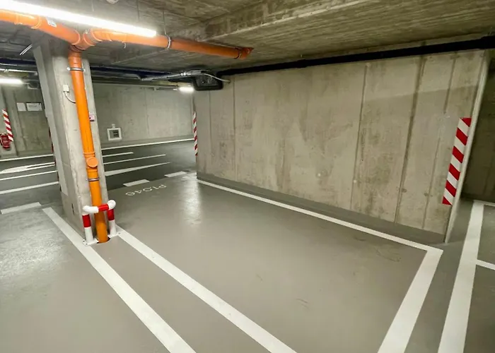 Daire Romance Under The Castle